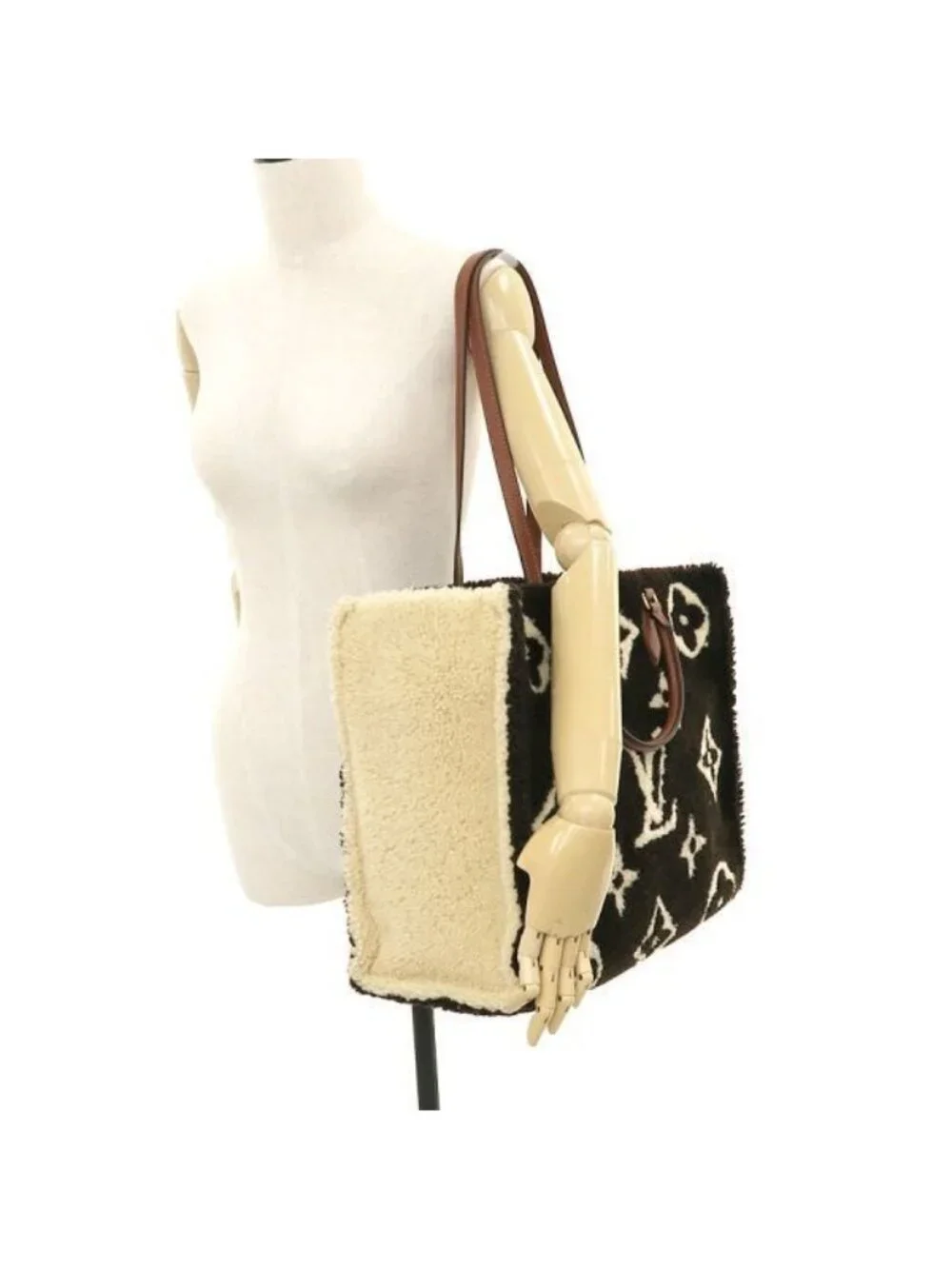 Louis Vuitton Monogram Teddy On The Go GM Tote Black